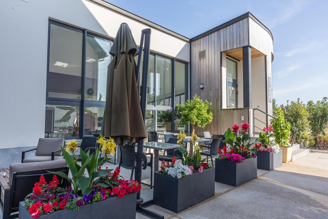 Logis Aux Maisons Exterior foto